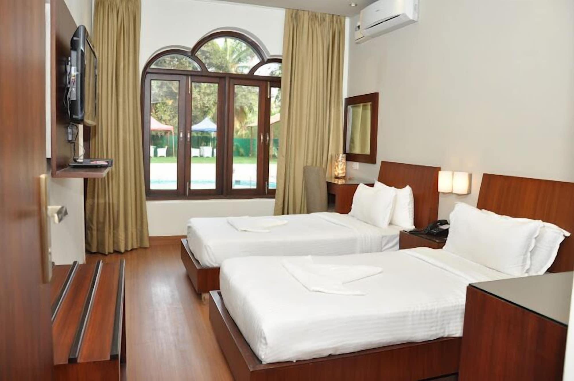 Sukhmantra Resort & Spa Candolim Exterior photo